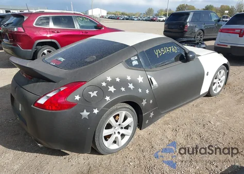2016 Nissan 370Z Nismo/Nismo Tech/Sport/Sport Tech/Touring z USA, uszkodzony, nr VIN JN1AZ4EH1GM935792